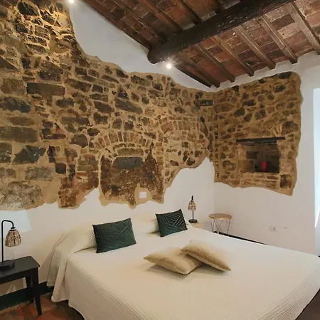 Casa Costa Delle Caserme *